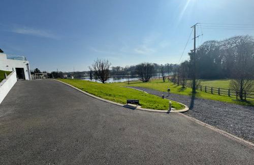 Lakeside Apartment - Photo 15