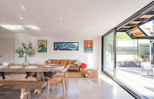 Waters Edge by Bloom Stays - Foto 21