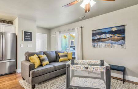 Vibrant Watermelon - Hot Tub, BBQ-Grill, King-Bed, Backyard, Parking - Foto 32