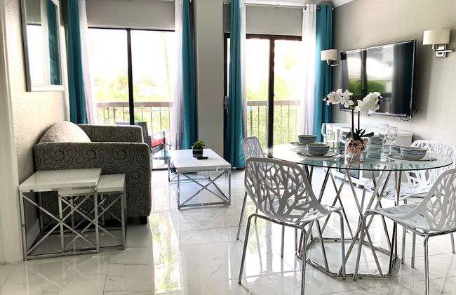 1305u- Volcano Bay, Pool Balcony View 2 Bedroom Suites - Foto 20