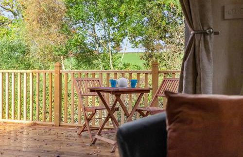 Greendale Splash Escape - No Commercial Sign written Vehicles,Fishing Nearby & Communal Swimming Pool Open April to September - Foto 8