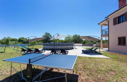 Luxurious new apartment with pool - Foto 13