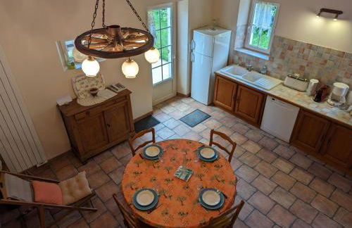 Gîte de Charme avec WiFi et Animaux Admis - FR-1-653-42 - Foto 8