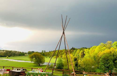 Hertford farm Woodland cabin pet friendly firepit bbq - Foto 31