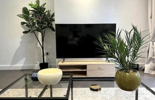 4 Bedroom House Coventry Sleep 7 with 3 Parking Spaces - Foto 15