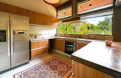 Casa térrea de alto padrão com piscina e cozinha de cinema na Granja Viana - Foto 38