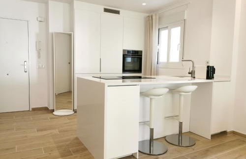 Bright 2 bedroom apt Golden Mile next to beach RDR225 - Foto 7