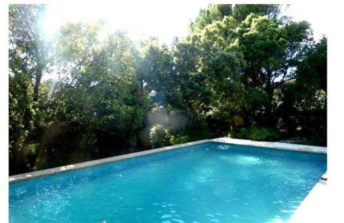 Studio en rez-de-jardin arboré avec accès piscine et clim - Foto 11