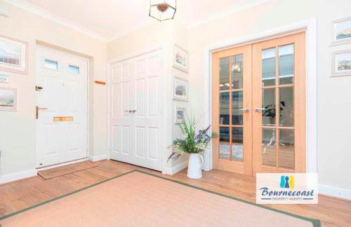 TAYLOR DRIVE by BOURNECOAST - A Lovely Countryside Family Home with a Garden and Parking - HB1522 - Foto 10