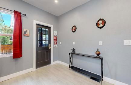 Spooky Victorian Family house with four bedrooms central to downtown - Foto 31