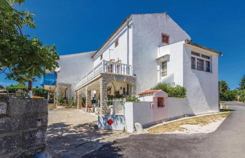 Two-Bedroom Apartment In Porec - Photo 4