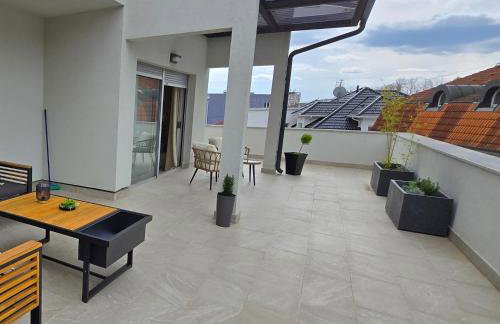Penthouse Sanchi-Bossa Residence Zagreb with parking - Photo 16