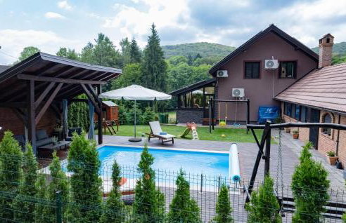 Amazing Home In Novo Zvecevo With Sauna - Foto 1