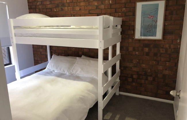 Southern Sands Beachfront Apartment - Photo 4