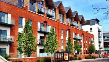 Apartment in Newbury Parkway Centre - Foto 1