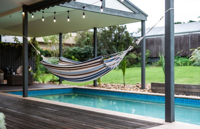 Hamptons Inspired Luxury - Photo 22