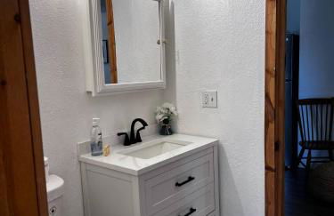 Bear Lake Private Suite -Sleeps 5 -Historic Paris - Foto 13