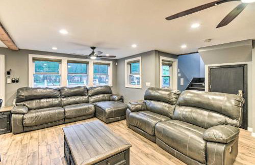 Waterfront Ashland Home about 2 Mi to Downtown! - Foto 9