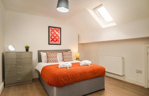 Anfield House - Liverpool Retreat 7 Bedroom Home - Photo 35