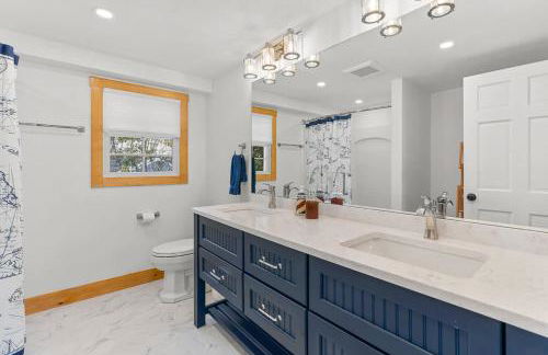 Lookout Point - 3 BDR Home Steps from Beach - Foto 36