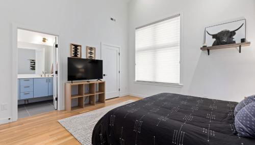 Modern Amenities Downtown - Raleigh Craftsman - Foto 2