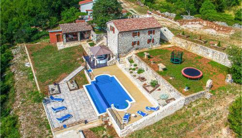 2 Bedroom Beautiful Home In Labin - Foto 3