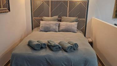 La Dame - Parking Privé GRATUIT Proche GE Alstom & Centre-Ville - Foto 2