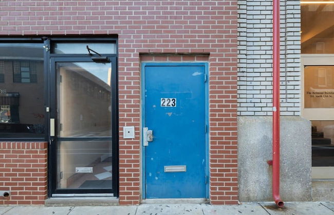 Stairway 3BR Apt w W D Ideal for Groups - Foto 19