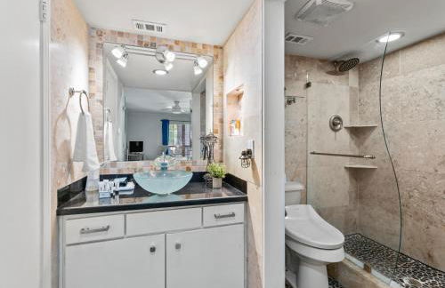 Spacious Preston Hollow Condo - Foto 18