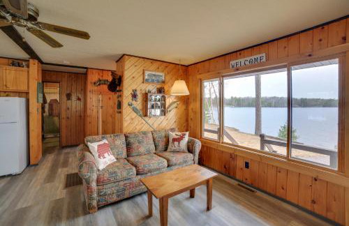 Lakefront Cabin with Private Dock and Beach! - Foto 7