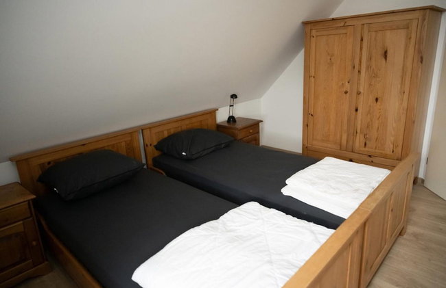 Appealing Bungalow With Garden - Photo 68