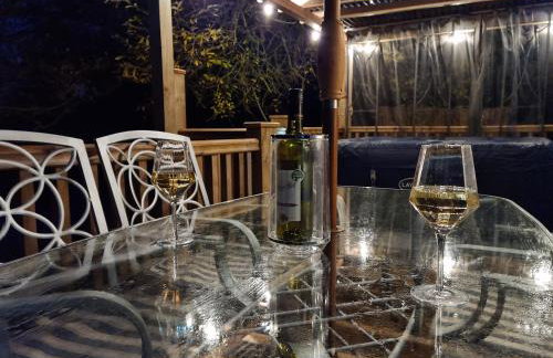 Riverside Cabin - Sleeps 2 - Hottub - Parking - Foto 72