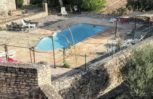 Maison accueillante à Orgnac-l'Aven avec piscine partagée - Foto 21