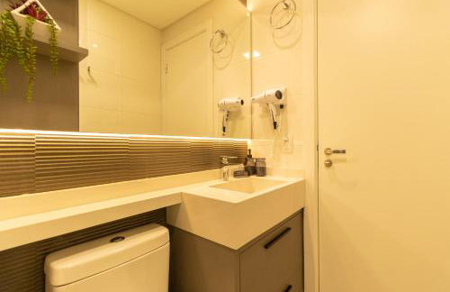 Luxuoso Apto Em Frente Ao Shopping Curitiba - Piscina, Academia e Sauna - Foto 51