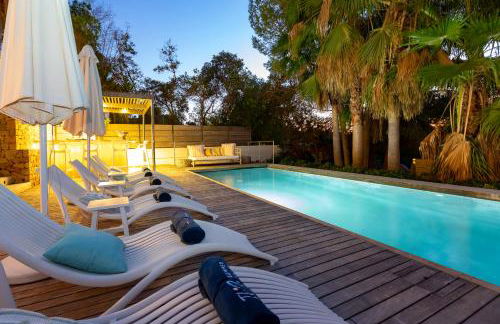 Modern Villa with Seaviews Sleeps 14 - Foto 60