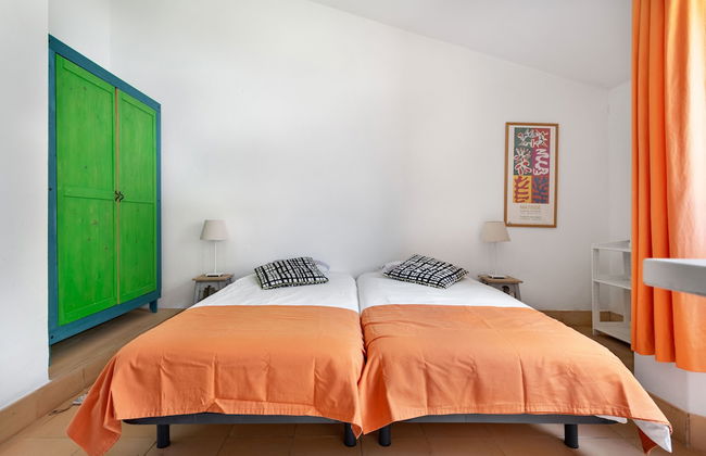 JOIVY 3-BR Cottage w/Terrace & Garden in Colares - Foto 12