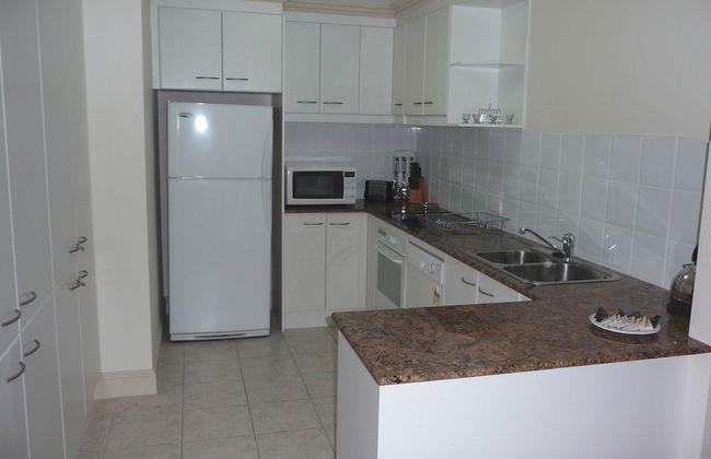 City Escape 2BD in Adelaides East End 2 - Photo 5