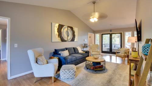 Lakefront Westminster Retreat with Boat Dock! - Foto 4