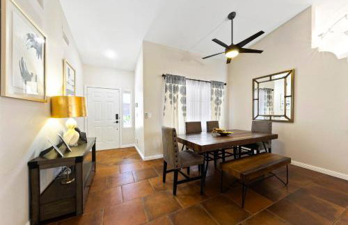 Ultimate Vacation: A Luxurious Oasis with a Pool! - Foto 43