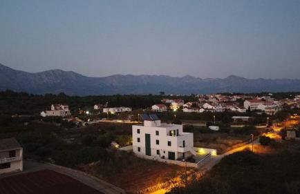 Villa Sucuraj - Foto 4