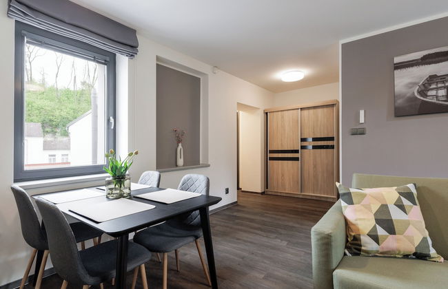 River Apartments - Photo 7