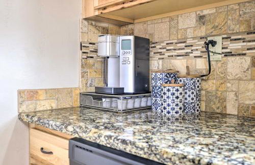 Secluded Cabin with Hot Tub, Game Room and Views! - Foto 13