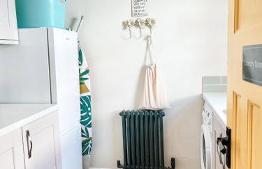 PRIMROSE COTTAGE, Sleeps 5, Stylish Cottage, Central, Close to Beach, shops and restaurants - Foto 78