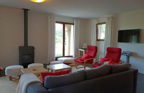 Villa With Heated Pool, Jacuzzi, Sports Field and Stunning Views - Foto 10