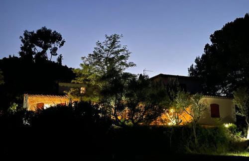 Nouveauté Villa pour 10 Personnes avec Piscine, Pétanque au Coeur des Oliviers de Provence - Foto 22
