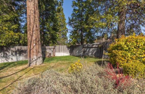 Chic, and Cozy, Centrally Located getaway - Foto 25