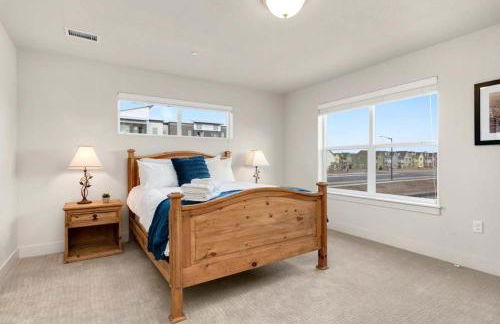 Modern Townhome Steps From the Brewery District! - Foto 28