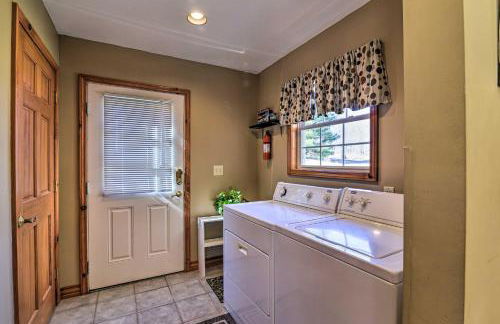 Private Family Home with Deck, Porch and Forest Views! - Foto 23