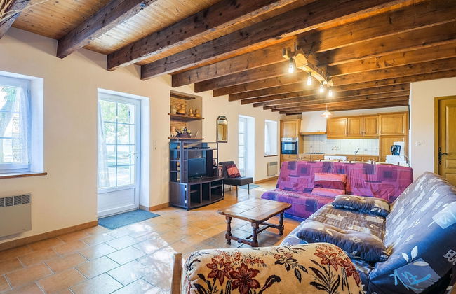 Spacious Holiday Home in Saint-nexans With Terrace - Foto 28