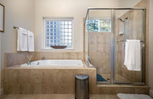 Cozy foothills home - Photo 38